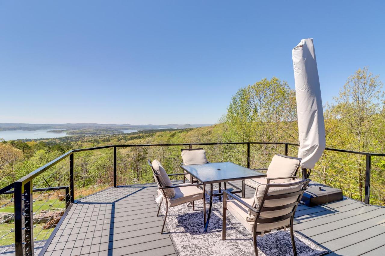 Charming Edgemont Home With Deck And Lake Views! Fairfield Bay Exteriér fotografie